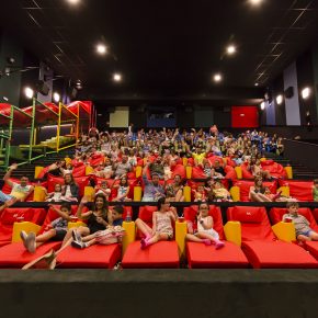 LLEGA YELMO CINES CON SU INNOVADOR FORMATO PREMIUM A ALGECIRAS. | patcomunicaciones.com